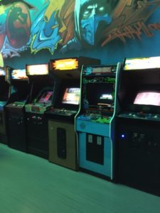 Timeline Arcade - York, Pa - The day was October 8th 1992! The arcades  wheeled out a Midway Arcade Fighting Game like no other. Special  combination moves, blood and fatalities. It kept