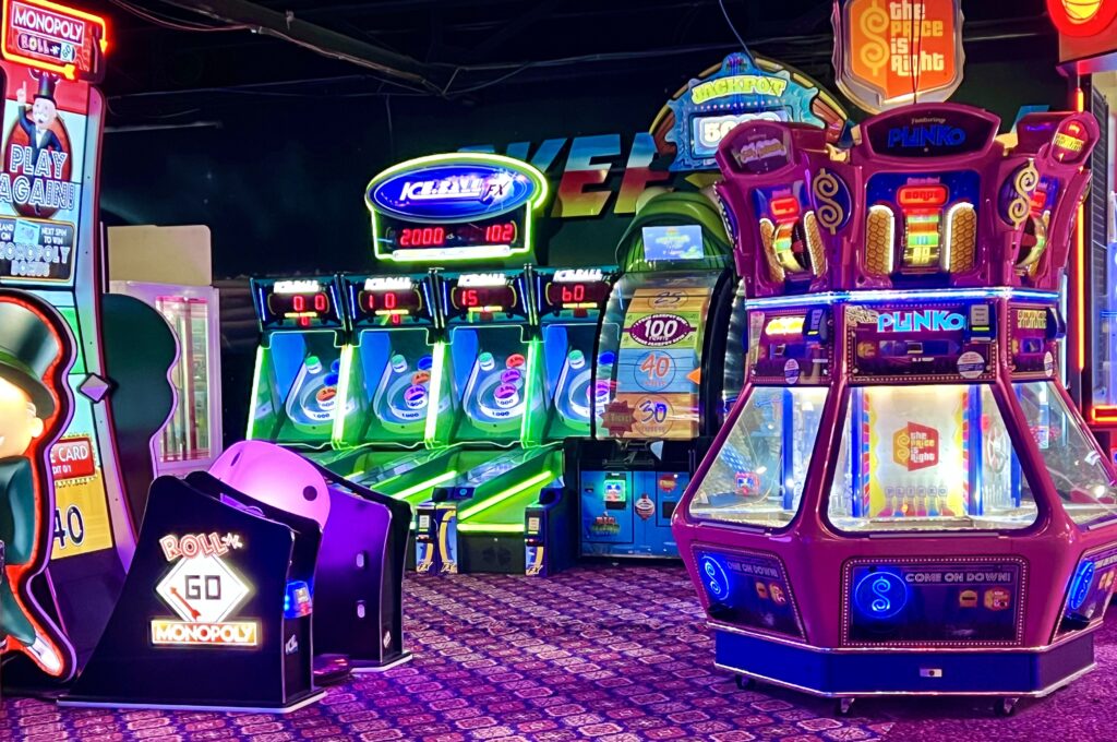 Arnold's Family Fun Center - Arcade
