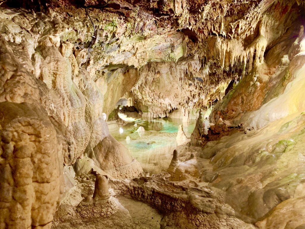 Indian Echo Caverns Crystal Cave