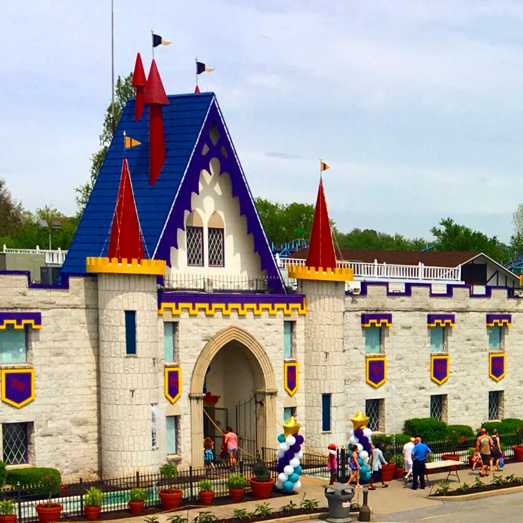 Dutch Wonderland Entrance