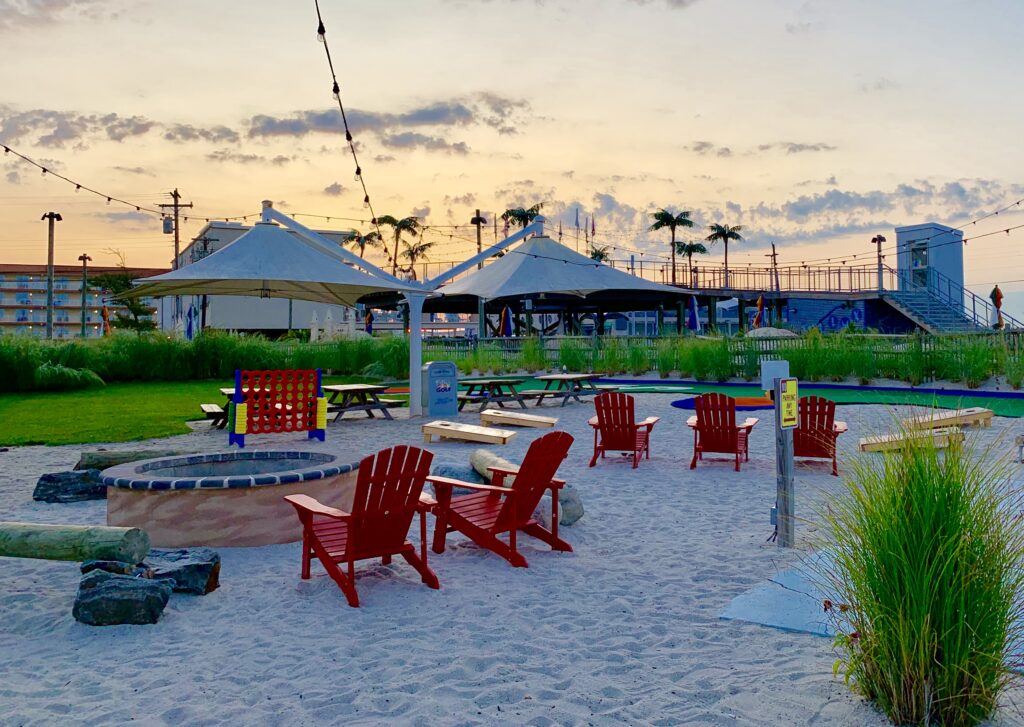 Starlux Mini Golf Putting Green and Seating Area