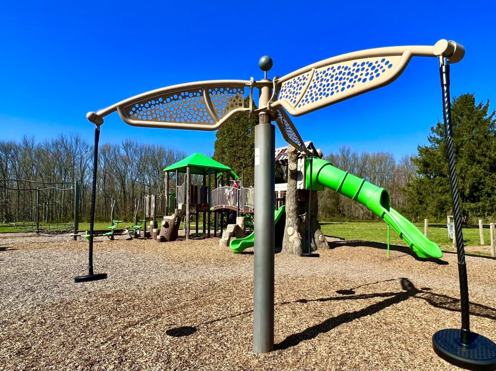 Brantwood Park Triple Swing