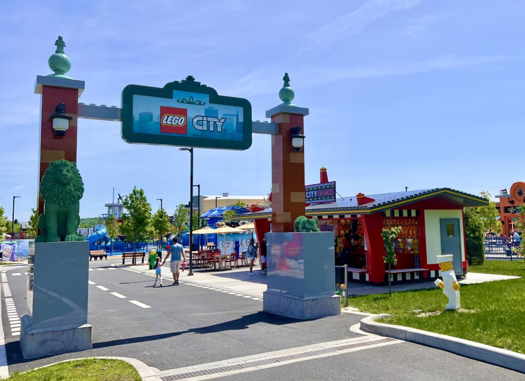 Legoland New York City Entrance