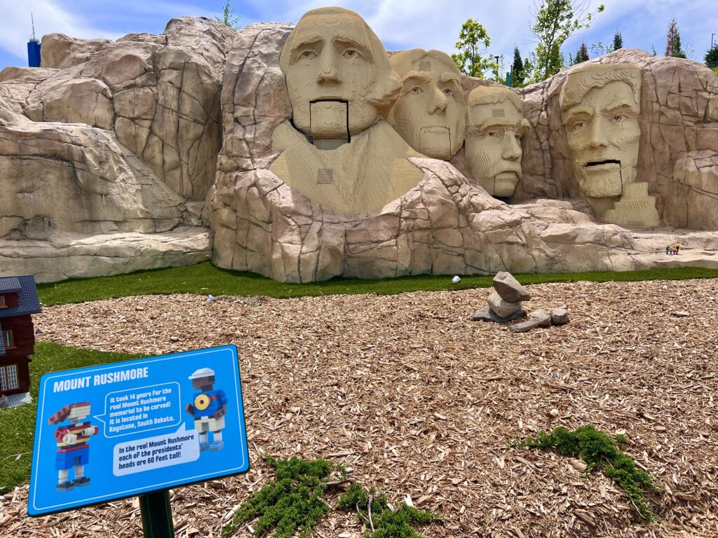 Legoland New York Miniland Mount Rushmore