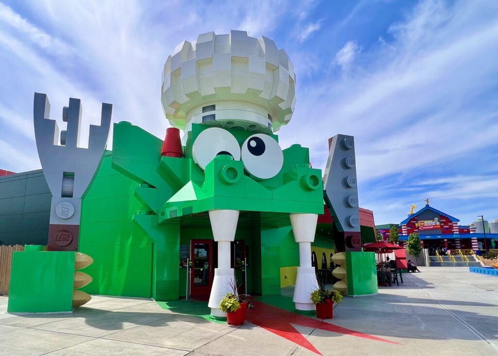 Legoland New York Smokey's Brick-B-Q