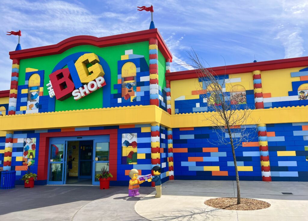 Legoland New York The Big Shop