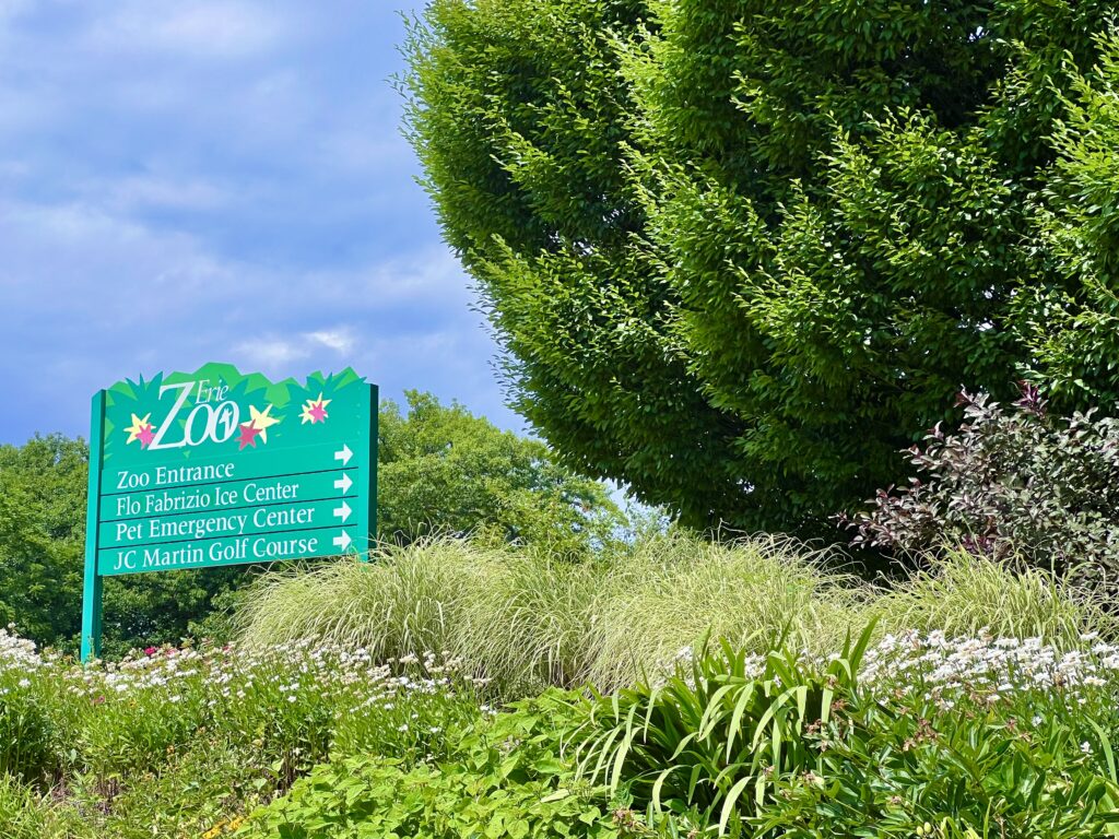 Erie Zoo Sign