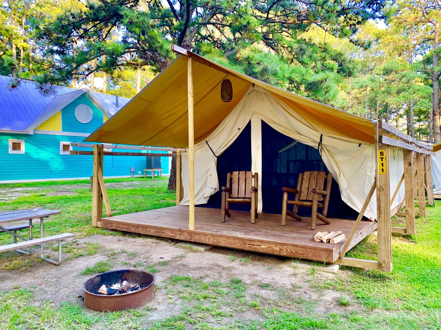 safari tent jellystone chincoteague