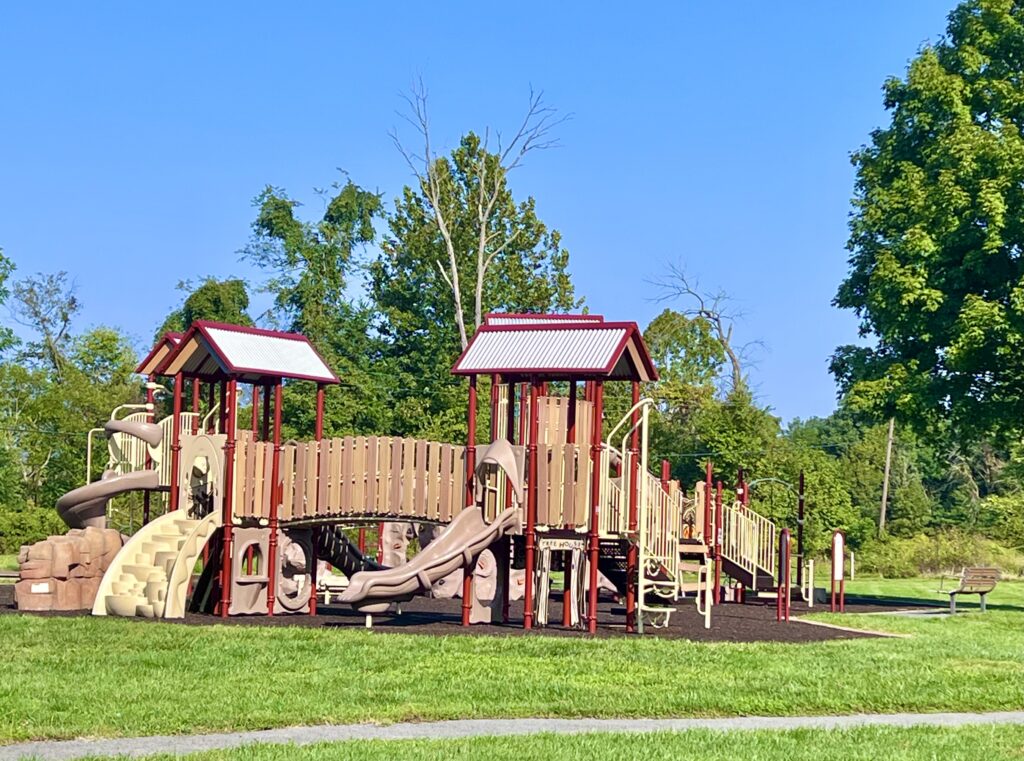 Loys Station Playground