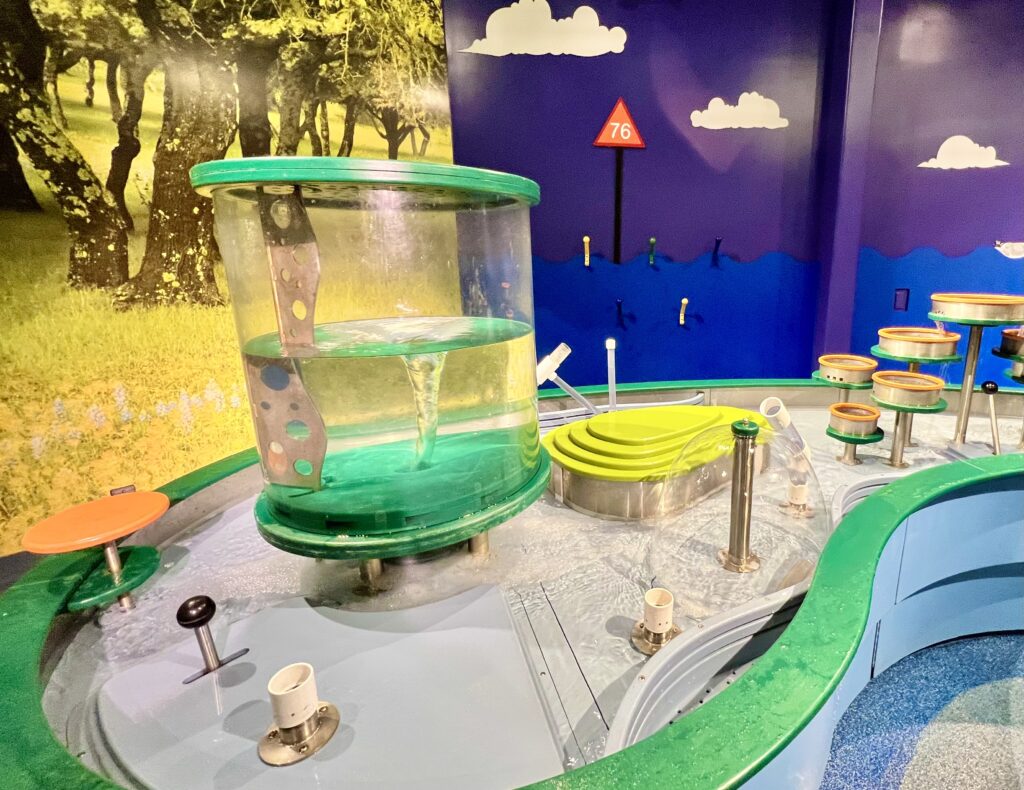 Maryland Science Center - Water Table