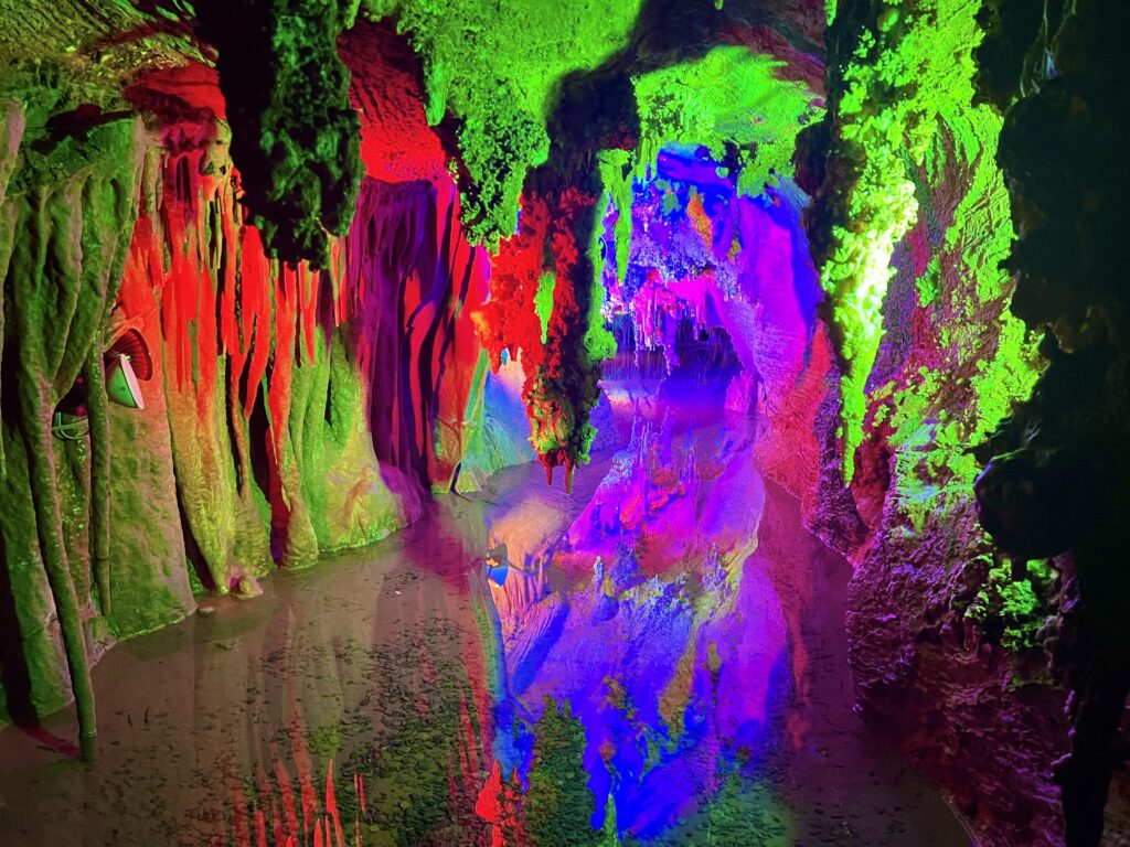 Shenandoah Caverns Colorful