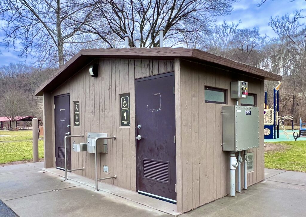 Pinecliff Park Restrooms