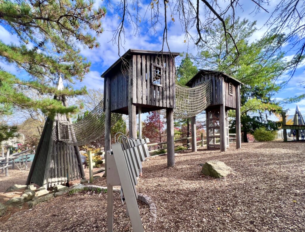 Beauvoir-Playground-Rope-Bridge