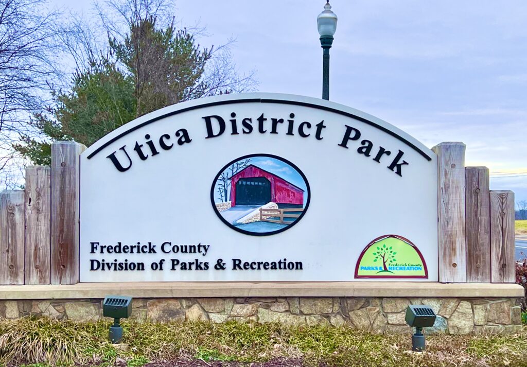 Utica District Park Sign