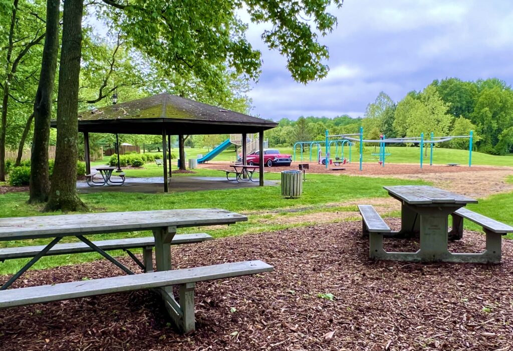 Glen Allen Picnic Tables