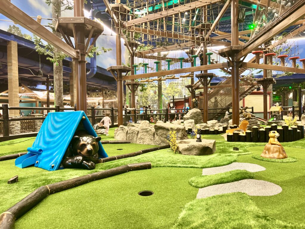 Great Wolf Lodge - Perryville - Mini Golf