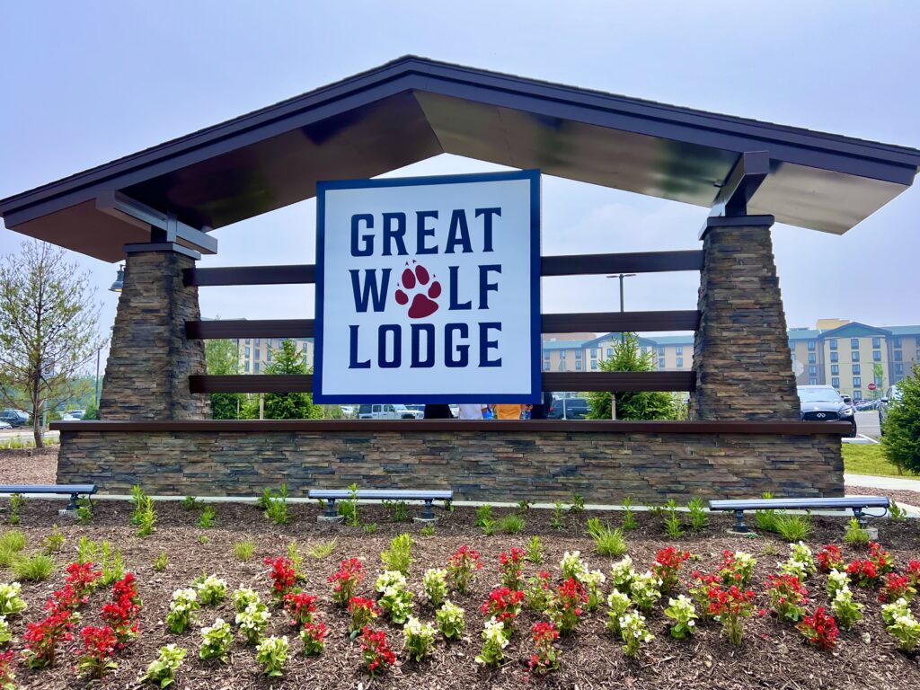 Great Wolf Lodge - Perryville - Sign