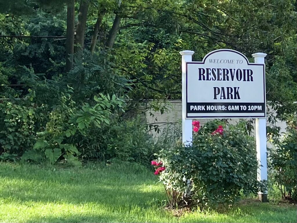 Reservoir Park Sign