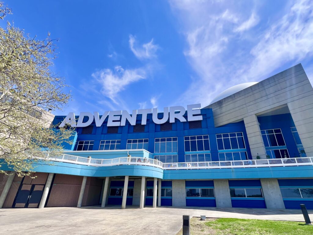 Adventure Aquarium Building