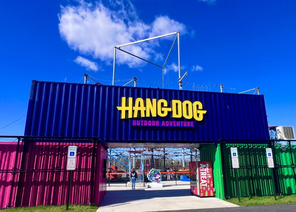 HangDog Entrance
