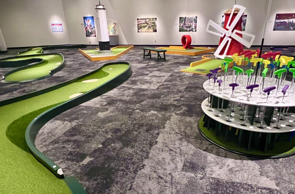 Strong Museum - Mini Golf