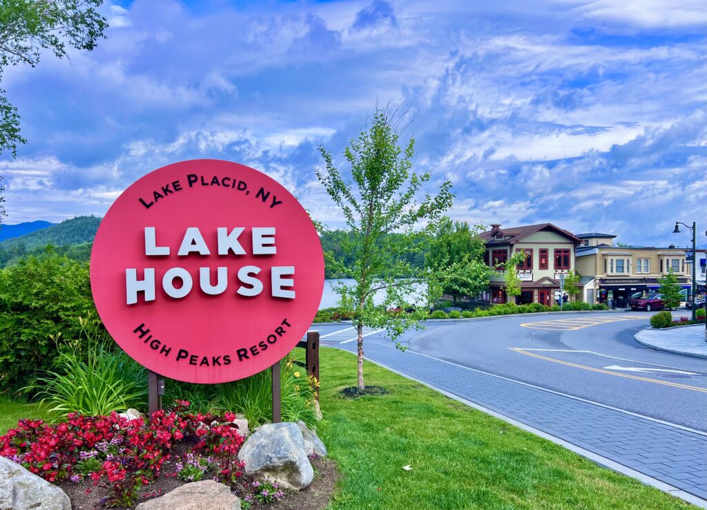 Lake House Sign